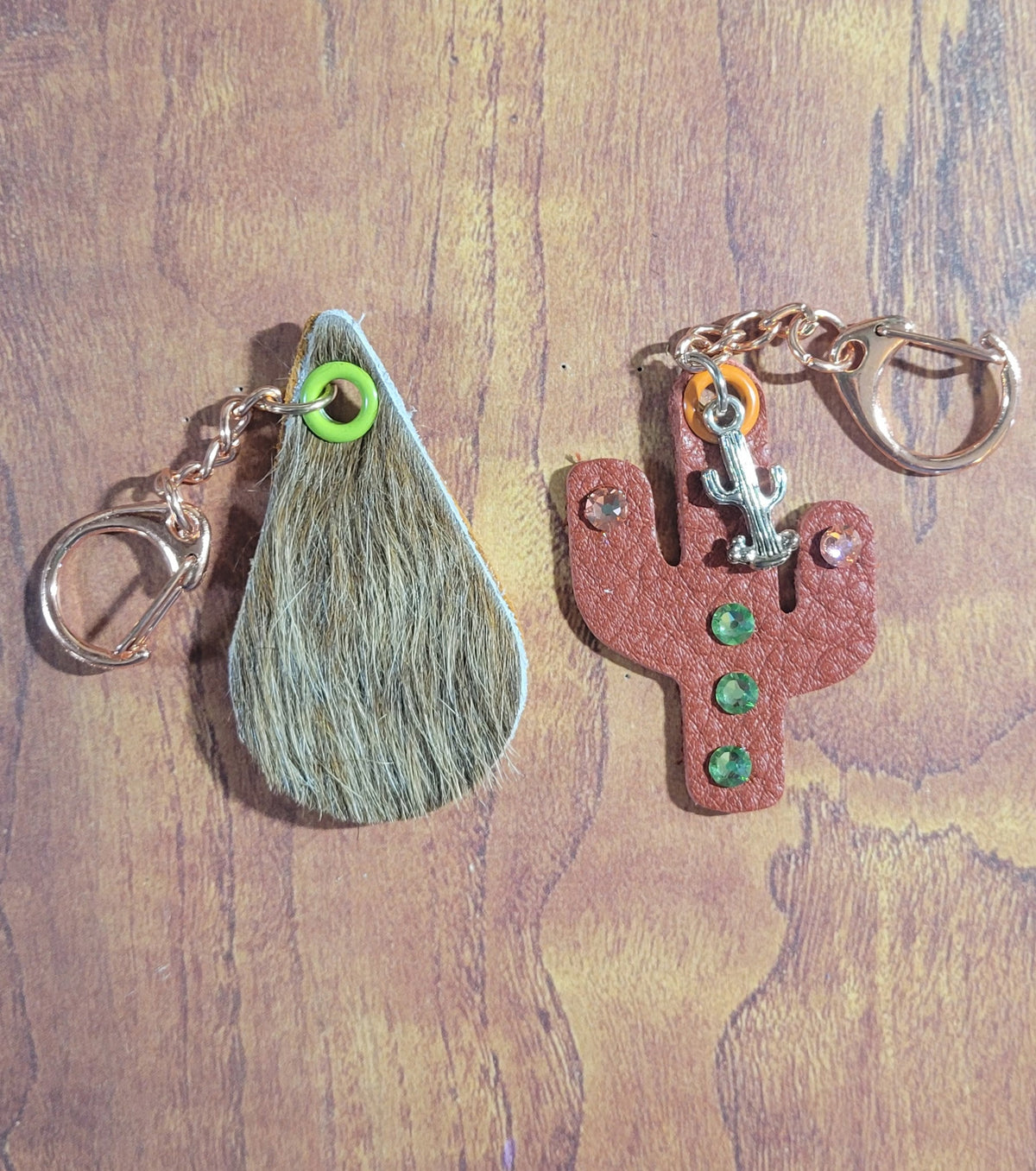 Zipper Pulls & Keychains (WWW)