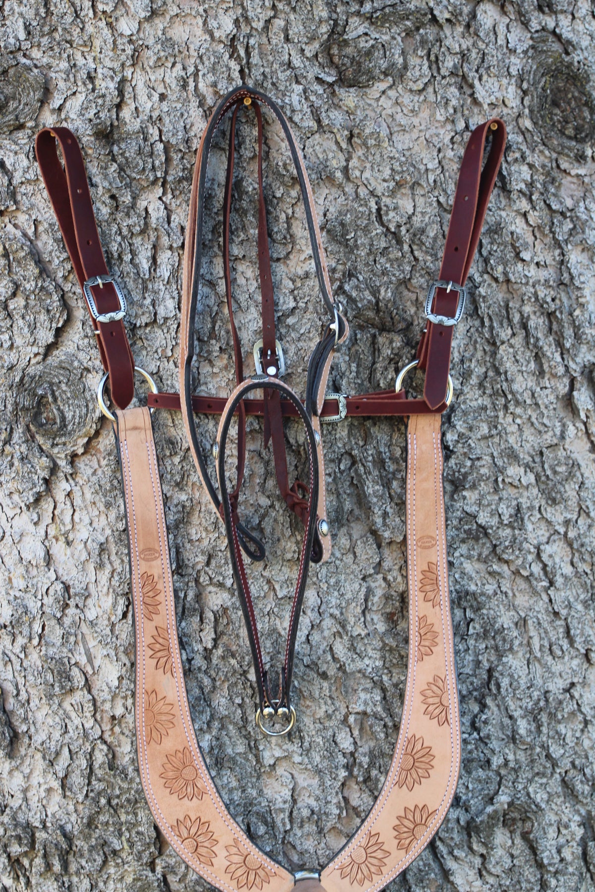 Rough-Out Sunflower Breastcollar