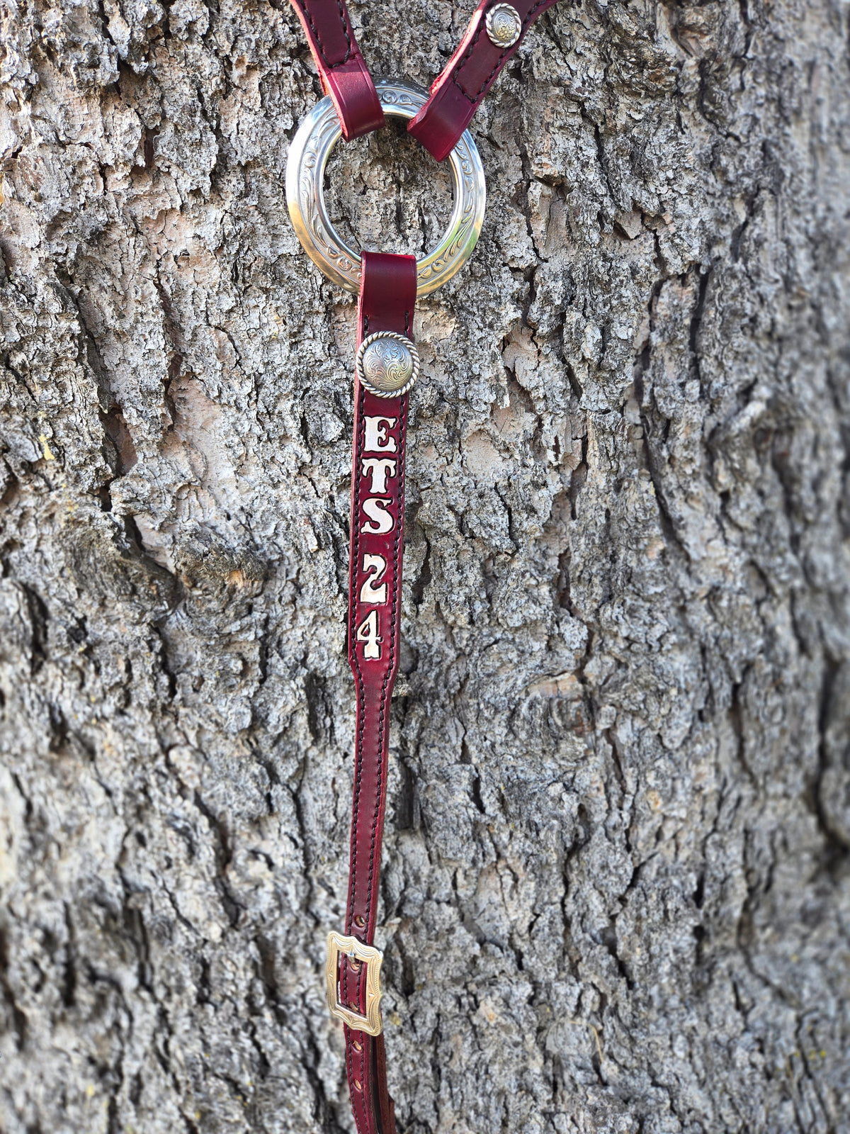 Maroon Large Concho Set