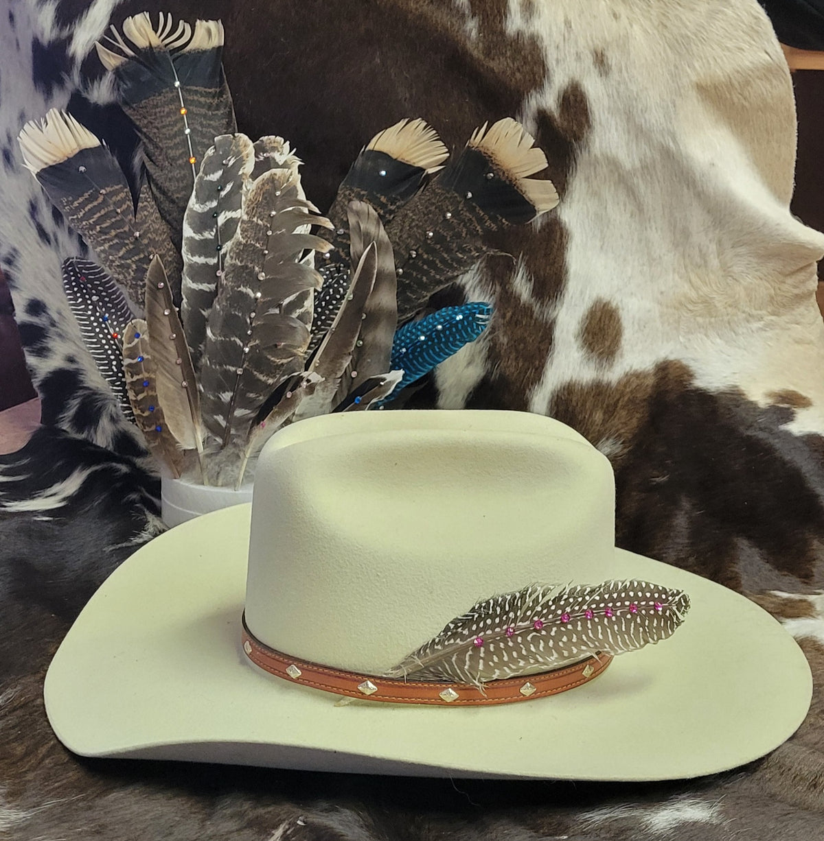 Hat feathers